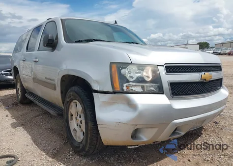 2014 Chevrolet Suburban 1500 Ls z USA, uszkodzony, nr VIN 1GNSCHE06ER231731